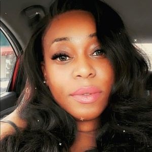 Meet your Posher, Lashone